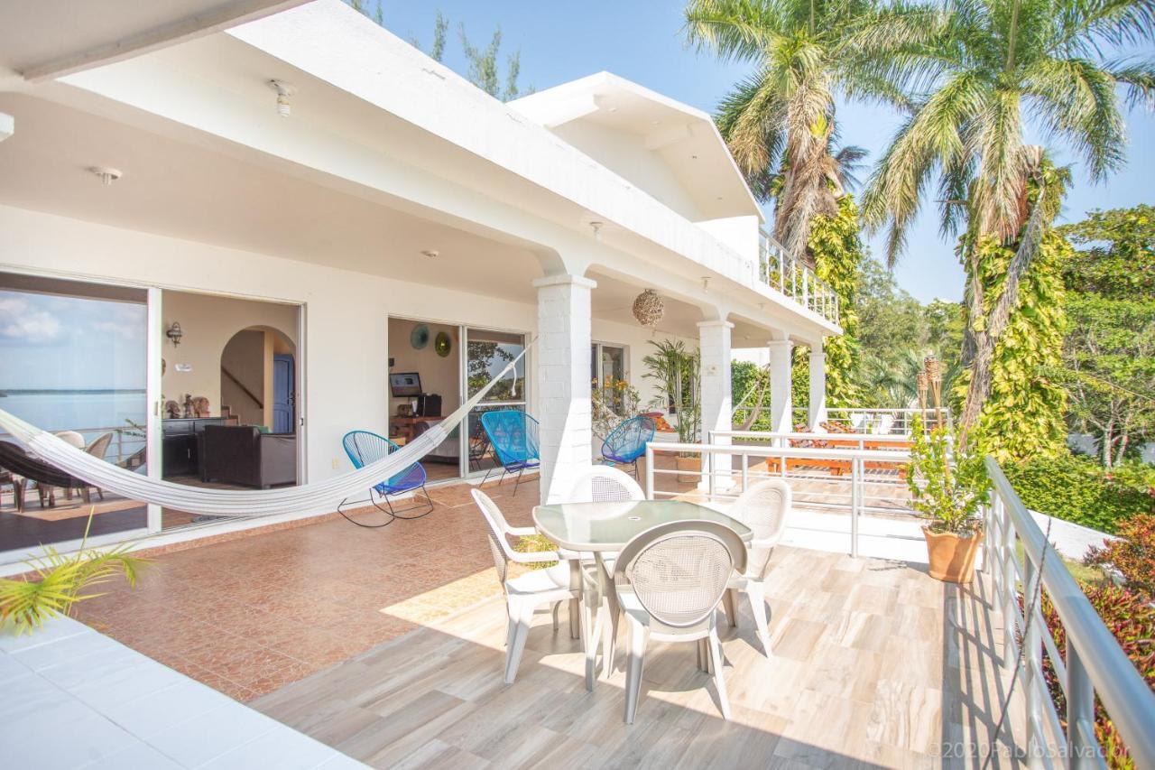 Casa Sol Y Luna Bacalar Panzió Kültér fotó